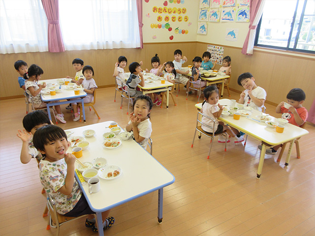 給食